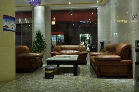 Shidian Materials Hotel Отели рядом с достопримечательностью «Hot Spring Khitan Ancient Town»