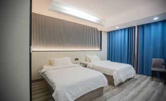 Zirongfu Business Hotel