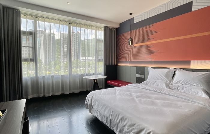 Home Inn UP Huayi Element Boutique Hotel (Wanyuan Railway Station Branch)