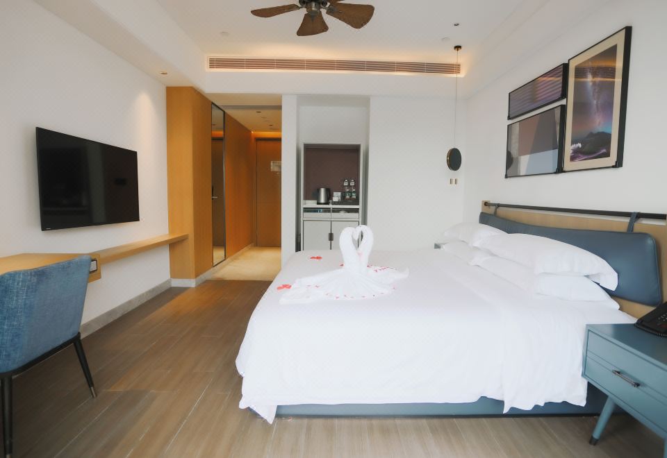 4. 싼야 골든 피닉..