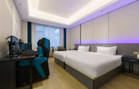 Yongkang Fengqi E-sports Hotel (Baolong Plaza)