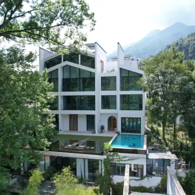 Floral Lux· Warm Wood Lodge, Huangshan South Gate Hôtels à proximité de : Jade Valley