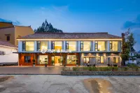 Floral Hotel·Jiuhua Mountain Yuanlai Mountain Residence Hotel (Huacheng Temple Zhantanlin Store)