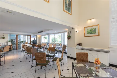 Kantary Bay Hotel and Serviced Apartments Sriracha Отели в г. Si Racha