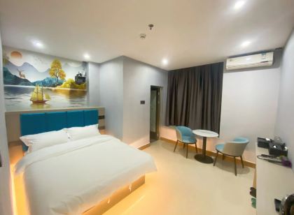 雲晶公寓（美食街店）