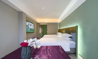 Trip.com Hotel (Xinzheng Xiasi International College Branch)