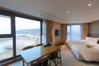 Ebenezer Hotel