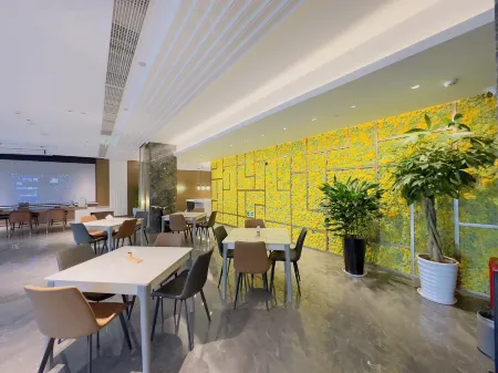 JIANG PAN HOTET Отели рядом с достопримечательностью «Ming Paradise»