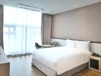 Rosana Hotel Hotels near Garden 5