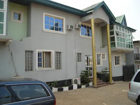 Sunrise Hotel and Conference Center Отели в г. Шагаму