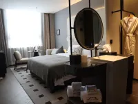 Guangzhou Shamian Island YATLAND Hotels near Fangcun Metro Station