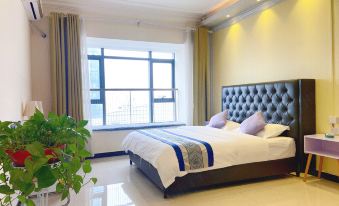 Guilin Luxi Warm Theme Homestay (Guilin Evergrande Plaza North Railway Station)