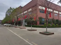 Lexiang Cinema Hotel (Sihui Dawang Plaza)