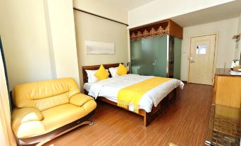 Fuxian Lake Homestay