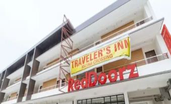 RedDoorz @ Traveler Inn Matina