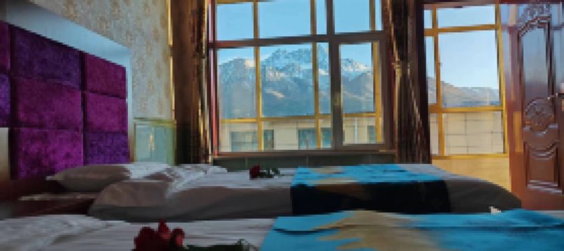 Qilian Babao Yunbai Homestay