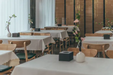 Emeishan Moke Zizi Hotel Отели рядом с достопримечательностью «Xixin Temple»