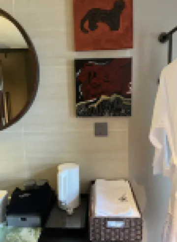 肆鴿·見山ホテル