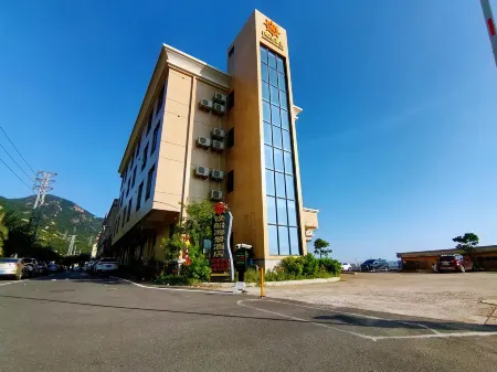 Taishan Iron Boat Seaview Hotel Отели рядом с достопримечательностью «Taishan Cape City Holiday Resort Center»