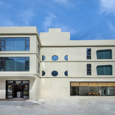 Li Semi-Private Hot Spring Homestay (Bipenggou Li Xiaolu)