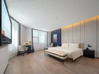 Atour Hotel  , Shenyang China German Industrial Park on shenliao road Отели рядом с достопримечательностью «Shenyang Tiexi Daqing Experimental School Gymnasium»