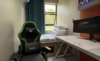 Nanchang Starry Sky E-sports Hotel (High-tech Avenue Subway Station Branch)