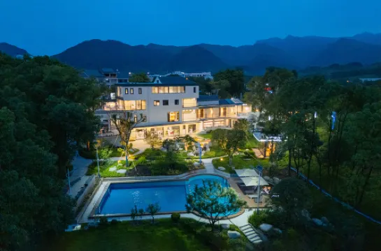 Floral Lux Hotel·Xuan Jing Ge Family Vacation Hotel