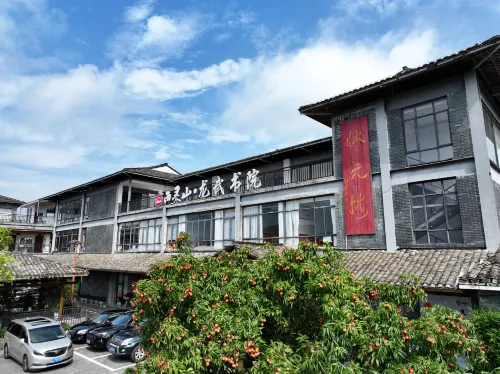 Xilingshan Longwu Hotel