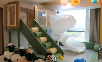 Nanhu Hotel (Bozhou Baolong Plaza Branch)