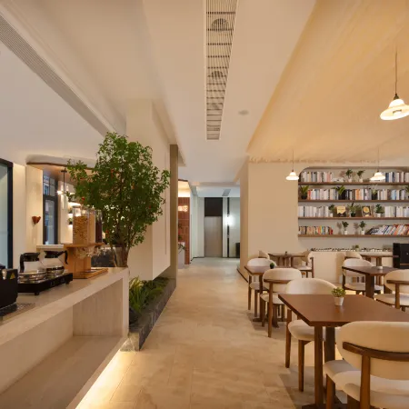 Wuyuan Fangtang Hotel (Gao Tie Station Wanda Cinema Store)