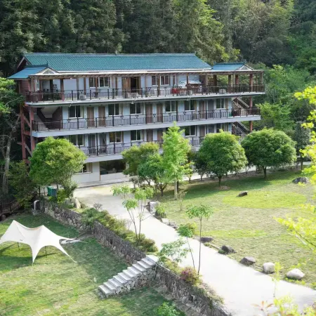 Tonglu Danxia Hotel