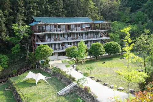 Tonglu Danxia Hotel