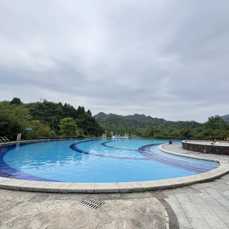 Maoyan  River  Hot  Spring  Homestay