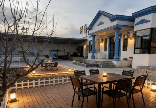 Huayu Qishe Homestay