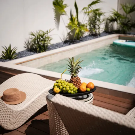 Sinyu Moore · Streamside Family Pool Resort