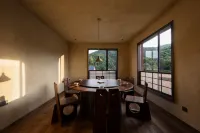 Yixin'erju Homestay