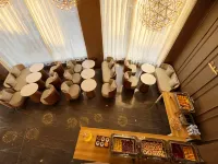 Chuxiong Shimai Yisu Hotel - Pysäköinti