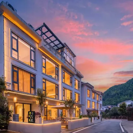 Mountain View Lodge · deram Scenic Designer Holiday Retreat (Sanqing Mountain Scenic Area Branch)