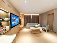 Lingfengju Hotel (Bome Zongheng Style Street) - 3-نجوم