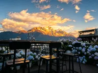 Rustlux LAN XUN · Snow Mountain View Garden Courtyard Designer Meisu - romantis