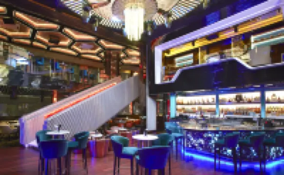 THE FACE Suites Hotel