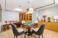 Chengde Tianbao Holiday Hotel