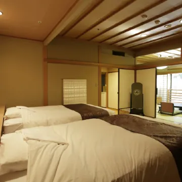 Oku Yugawara Tsubaki