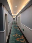 臨滄金山ホテル（恆基ウォルマート広場扎路營卸売市場）