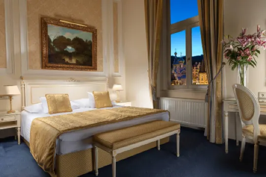 西區薩沃伊酒店