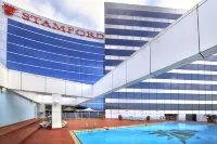 Stamford Plaza Sydney Airport Hotel & Conference Centre - Rooftop Pools
