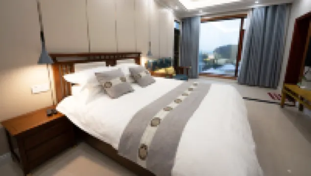 Rugui Homestay (Mount Jianglang)