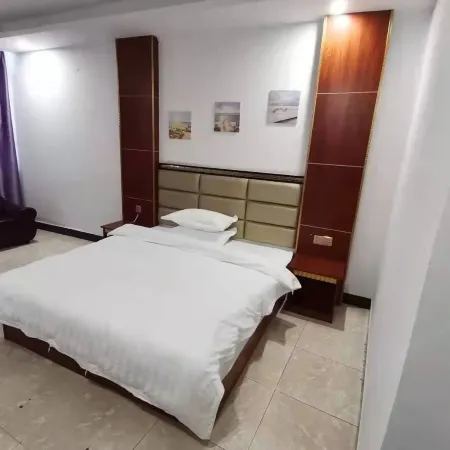 Raoping Sanhao Apartment