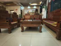 Wuyuan New Era Hotel - parcheggio