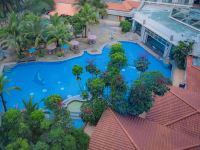 广州翡翠希尔顿酒店 - 室外游泳池
